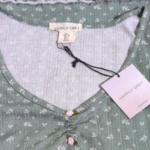 Happily Grey Women's Green Floral Short Sleeve Top NWT Crop Y2k Vintage